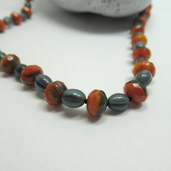 Hand knotted Czech glass bead necklace - Picture 9 of 12